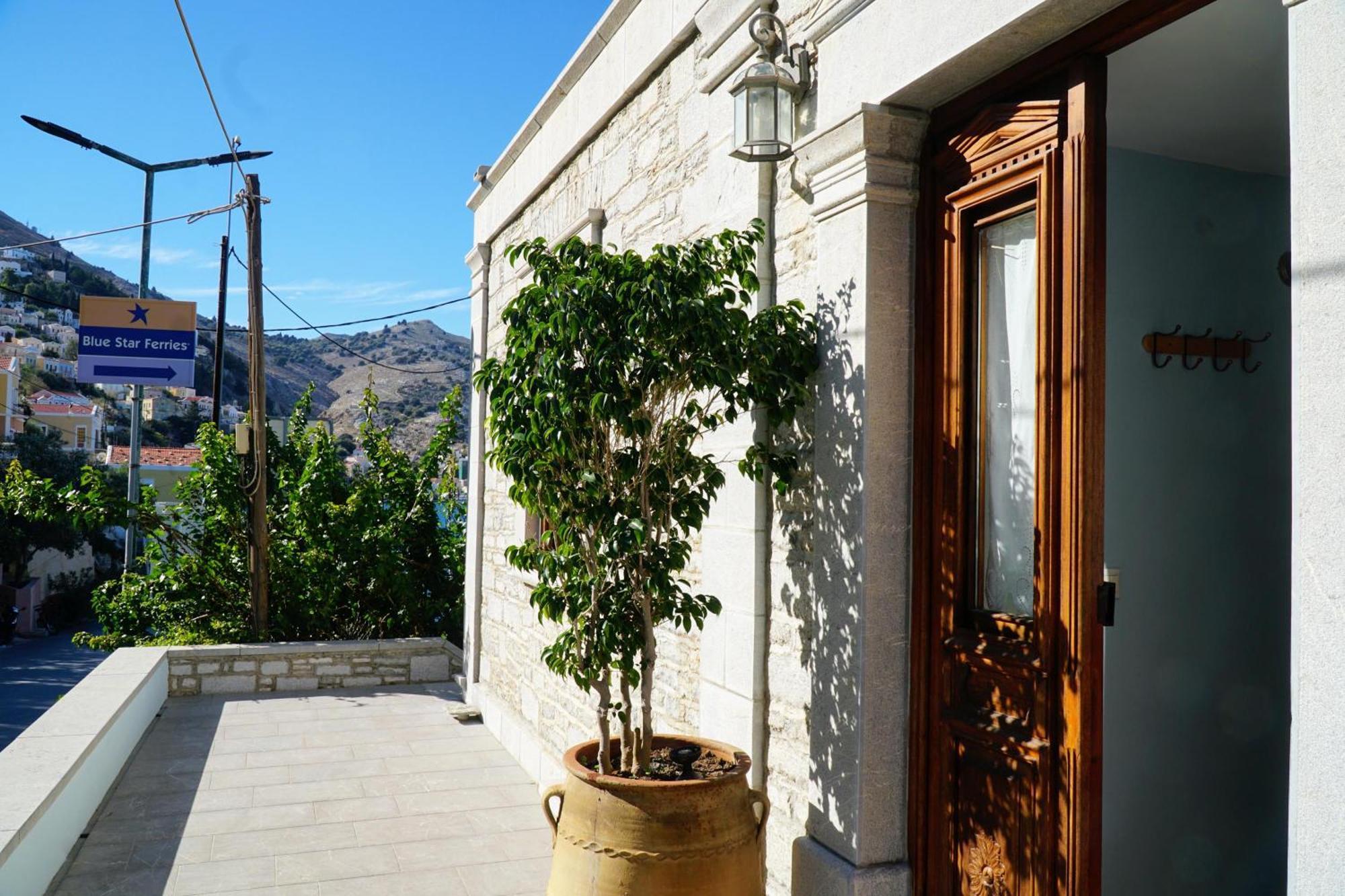 Ferienwohnung Petalo House Symi Exterior foto